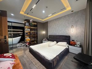 bán cc 2pn, 2wc, 122,95m2 tại the peak(midtown), tân phú, q7, tp.hcm, giá siêu hời 15,5 tỷ