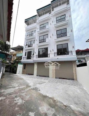 nhà mới lô góc trung tâm phúc lợi ô tô đỗ cửa giá chỉ 5.5 tỷ