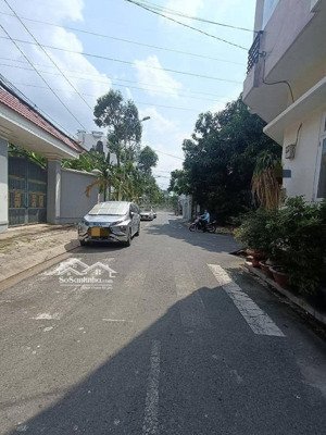 lý phục man- đ.6m- 4tầng- 50m2- kdc v''i''p toàn biệt phủ - chỉ 10.5ty