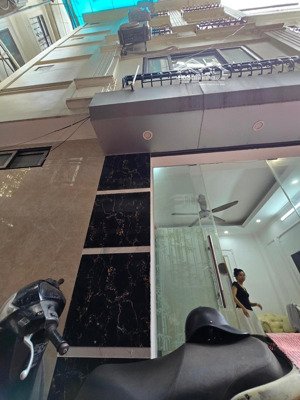 siêu phẩm - nhà đẹp đường hoàng mai dt 30m2 - 5 tầng - giá nhỉnh 7 tỷ