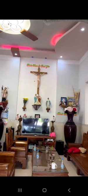 bán gấp nhà xã đồi cũ ( xã an viễn mới) sát thị trấn giá ngộp 2 tỷ 050 ngang 6m dài 20m xây kiên cố