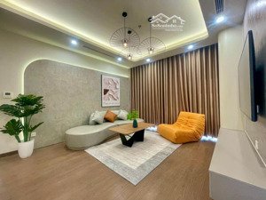 hiếm! cho thuê ch trung hòa nhân chính phố hoàng đạo thúy 120m2, 2 ngủ, full đồ đẹp 15 triệu