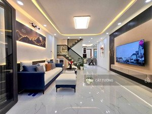 "hót ! phố vip tôn thất tùng , ngõ ô tô, lô góc, sân riêng, ban công 45m2*5t "