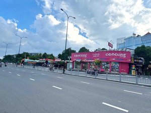 siêu phẩm-khan hiếm góc 2 mt dương quảng hàm, gò vấp, dt 20x10m, hđt 120tr/ tháng, 38 tỷ