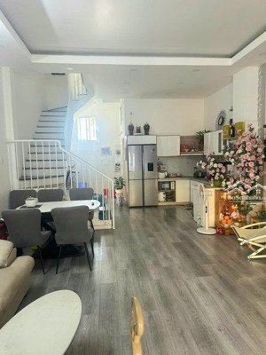 bán nhà đẹp 3 tầng,đường oto giá rẻ cực tiềm năng sát bên kđt mỹ gia gói 6