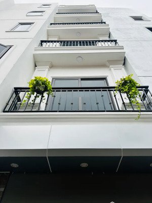 bán nhà mỹ đình - giá 6.35 tỷ - 4 phòng ngủ, 6 tầng - gần sân vận động mỹ đình & đường lê quang đạo