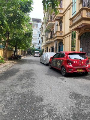 cho thuê nhà nguyên căn nguyễn tuân - ngụy như, dt 80m*4 tầng, văn phòng, lớp học, kd ol, giá 21tr