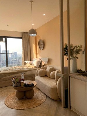 cho thuê căn studio full đồ đẹp, , tầng trung, giá 7 triệu, khu s3, vinhomes smart city