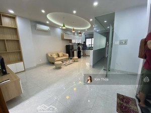 căn hộ 2pn 1wc (70m2), sẵn nội thất ở vạn phúc, có thang máy, hầm xe, giờ giấc tự do. giá 12tr (tl)