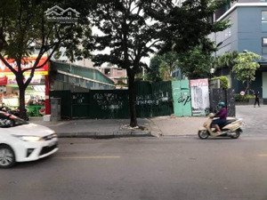 rẻ nhất mặt phố nguyễn khang gần nguyễn ngọc vũ, 1112m2, mặt tiền 15m, hai thoáng, giá 200 tỷ