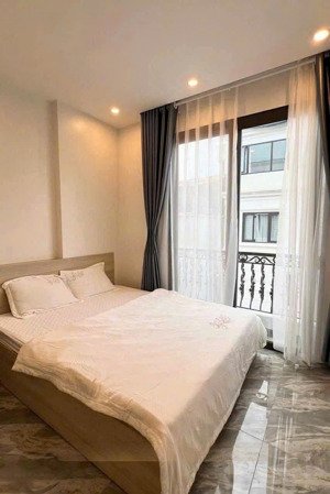 cho thuê căn hộ 1n1k ngay bigc, vincom trần duy hưng, mới tinh full nội thất trung tâm cầu giấy