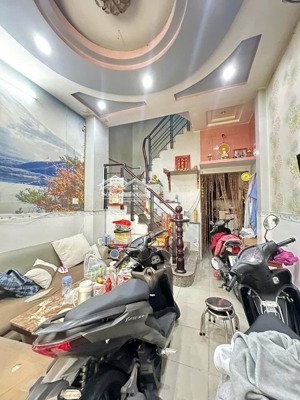 bán gấp nr 3pn 2wc 37m2 đ.bà hom, p.13, q.6, hcm, giá 4,85 tỷ