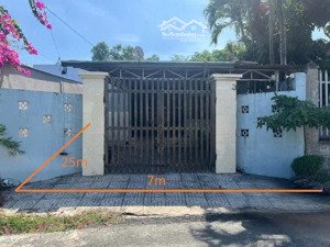 chủ cần bán căn nhà ngang 7m vuống vức đường dx 109, thủ dầu một. giá 2.1 tỷ thương lượng