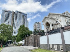 siêu biệt thự 1300m2 đẳng cấp nhất thảo điền 40x40m, 3 tầng hồ bơi sân vườn full nội thất - 399 tỷ