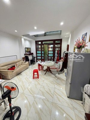 bán căn nhà hẻm truớc nhà 3m p13, lê văn huân dt: 4x16m trệt lầu đúc giả, 2pn, nhà mới, 6 tỷ tl