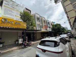 nhà 2lầu kdc phú gia bên hông trường đại học công nghệ - trảng dài. giá siêu hời ko có căn thứ 2