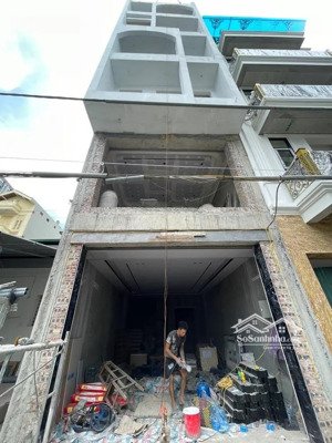 nhà độc lập 8 tầng thang máy - full nội thất - ngõ thông - gần bệnh viện tâm anh