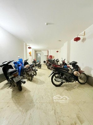 chính chủ gửi bán gấp căn tccmndt mặt ngõ văn hương, vài bước ra tôn đức thắng, doanh thu 800tr/năm