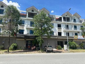 hàng hiếm liền kề phú lương dt 90m mặt tiền 7.2m xây thô 4t đường 30m kd đỉnh