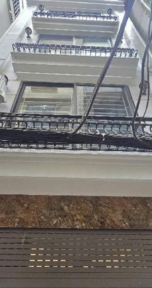 bán nhà mới ngũ hiệp - ô tô 7 chỗ dt 45m 5 tầng lô góc 5.45 tỷ