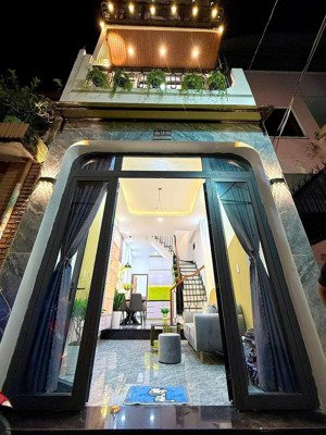 bán gấp nhà 1/ nguyễn hữu cảnh, 64,2m2, hẻm ô tô, sổ riêng, vị trí trung tâm, kinh doanh