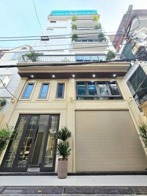 đào tấn 80m2*3t. mt 5m, 25 tỷ. 2 thoáng, đường trước nhà 5m .ô tô tránh, đỗ cửa . 30m ra phố .