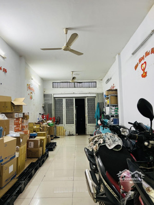 bán nhà mặt phố thoại ngọc hầu, 17 tỷ, 120m2, 6pn, 5wc, giá cực chất