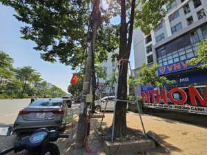 chính chủ cho thuê dài hạn căn 2ng full nội thất liền tường tại trung tâm phố nhổn giá chỉ 7,5tr/th