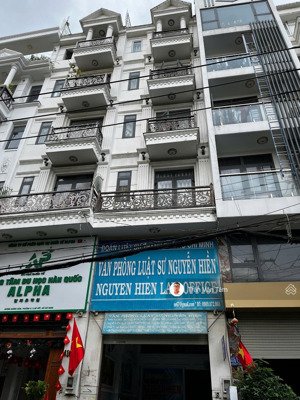 nóng ! siêu phẩm dương quảng hàm (4x19m) , 5 lầu - 9 phòng tolet riêng + mặt bằng kinh doanh