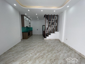 bán gáp nhà 5 tầng mới xây, diện tích 32m2, 3 ngủ 3 vệ sinh tại xuân phương