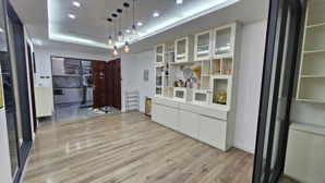 bay nhanh cc ngoại giao đoàn 84 m2 , tầng thấp nhỉnh 8 tỷ