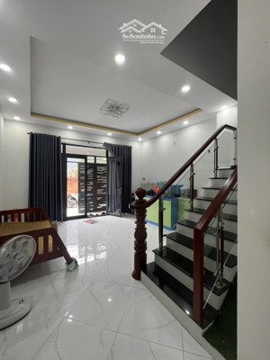 bán nhà thạnh lộc 22 ngay ngã tư ga quận 12 hẻm xe hơi