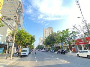 bán lô đất biển xây căn hộ ngang hơn 8m mặt tiền cực đẹp đường tô hiến thành, cách biển mỹ khê 600m