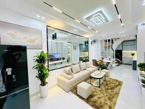 bán nhà cầu diễn - nhà mới dân xây - cạnh dh công nghiệp - giá nhỉnh 5tỷ