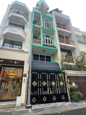 chủ cần tiền bán gấp nhà mặt tiền đường đặng dung p. tân định quận 1. dt: 4x16m2 giá 25 tỷ. 4 tầng