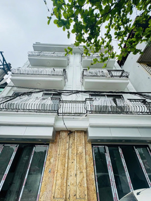 bán nhà mặt phố nguyễn văn linh - giá cực tốt - long biên