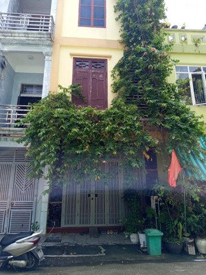 chỉ hơn 2 tỷ có nhà 3 tầng đường ô tô trung tâm p.nam ngạn, hàng xóm vinhome tp.thanh hóa