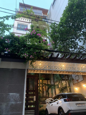 bán nhà biệt thự ngọc thụy 7 tầng thang máy 170m² , mt 9m ôtô tránh kinh doanh giá 35 tỷ tl .