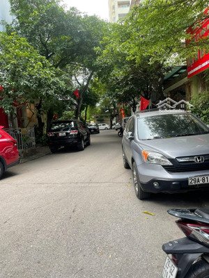 bán nhà phân lô, ô tô tránh, cách phố 15m hoàng quốc việt, cầu giấy 5 tầng 15.7 tỷ