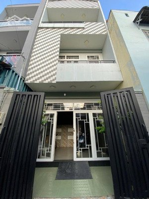 cách mt chỉ 30m - hẻm rộng thoáng - 4m4 x 15m - 3 tầng nhà còn rất mới