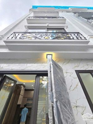 nhà 5 tầng 35m2 oto lùi cửa , giá 3,2 tỷ toa tại phụng châu,gần bx yên nghĩa - tàu điện trên cao