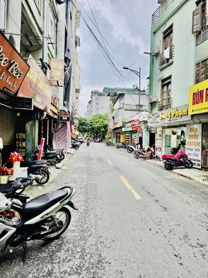 nhà đẹp xuân thuỷ, cầu giấy 35mx7t,mt 3.6m giá 11.2tỷ thang máy ngõ thông kinh doanh 20m ra mặt phố