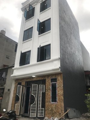 #mậulương - hà đông. nhà mới 5 tầng x 40m2 3 thoáng. view hồ. 3 thoáng. ô tô gần nhà - 7,x tỷ.