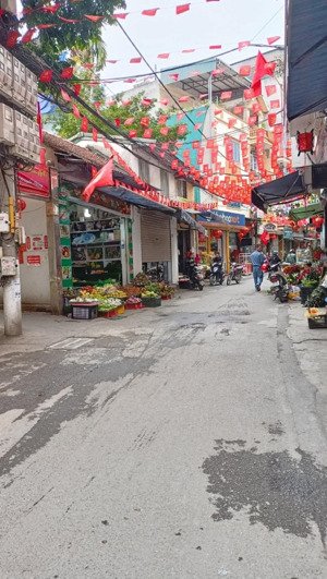 nhỉnh 11 tỷ, bán nhà kinh doanh phú diễn, ô tô tránh đỗ, dt 48m2, 5 tầng dân xây. lh 