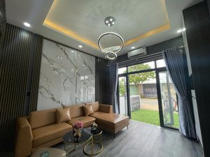 chính chủ cần bán nhà kcn phước đông, mặt tiền đường 12m, 1 trệt 1 lầu, sổ hồng đã hoàn công.