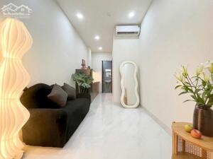 Phòng ban công quận 10 đường tô hiến thành gần vạn hạnh mall