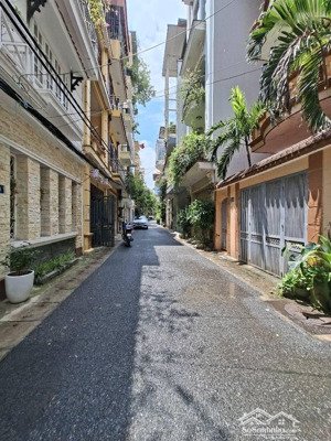 bán nhà kim ngưu yên lạc 75m 4 tầng -mặt tiền 5.4m phân lô bàn cờ ôtô tránh nhỉnh 20 tỏi