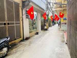 hiếm có, nhà đào tấn, ngõ ô tô, kinh doanh, ngay gần phố. 42m x 5 tầng.