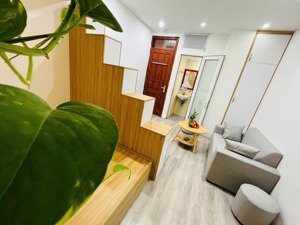 tôi cần bán ccmn căn hộ studio 2 ngủ, cửa sổ ban công thoáng tại ngõ 72 nguyễn trãi giá 1 tỷ 148