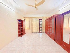 bán nhà phố kim mã, phân lô quân đội, 63m2 - 5 tầng - mt 4m - chỉ 23 tỷ - lh: 